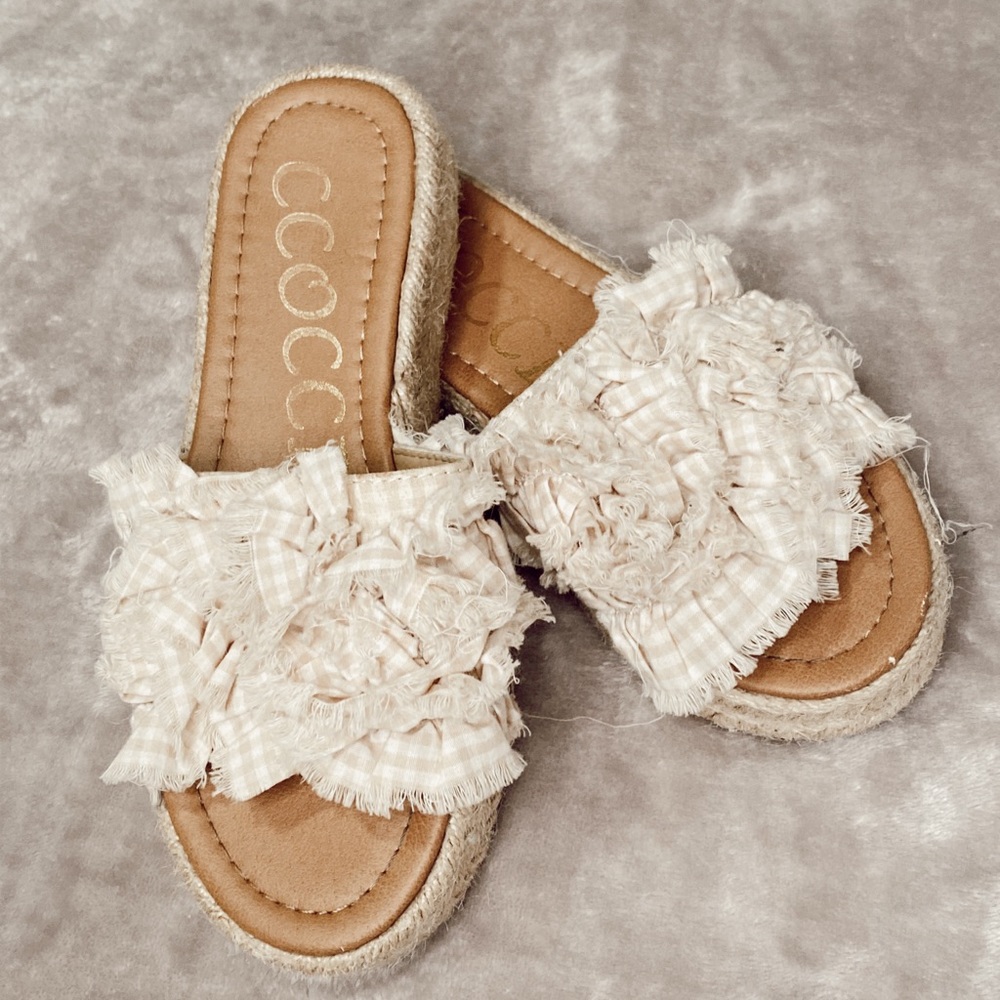 Platform sandals